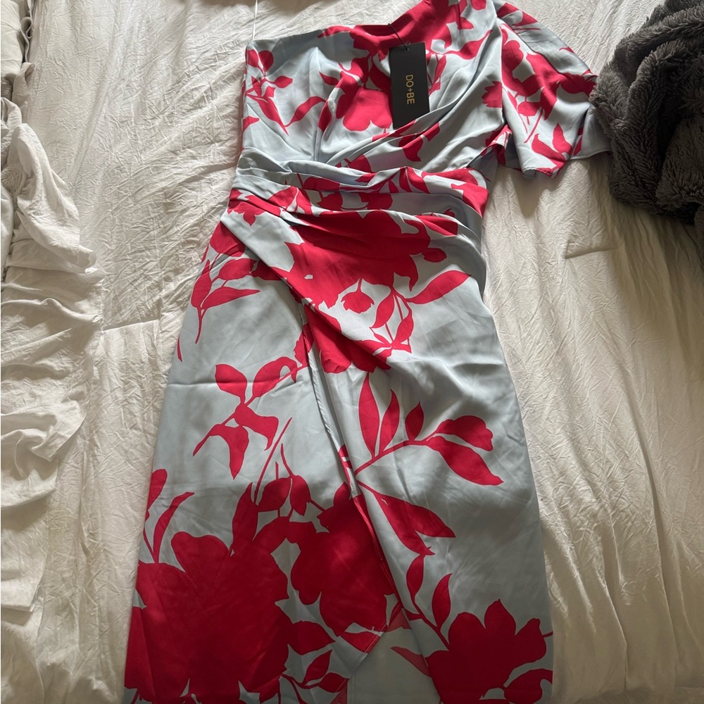 BRAND NEW DO+BE MIDI/MAXI RED AND BLUE FLARAL DRESS FROM FANCY D